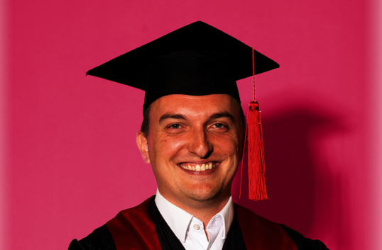 Alexander Randl, Absolvent Master Psychologie (M.Sc.) mit Schwerpunkt Arbeits-, Organisations- & Wirtschaftspsychologie